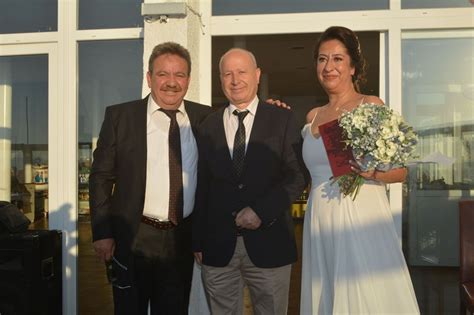 O­y­u­n­c­u­ ­S­e­r­h­a­t­ ­Ö­z­c­a­n­ ­e­v­l­e­n­d­i­